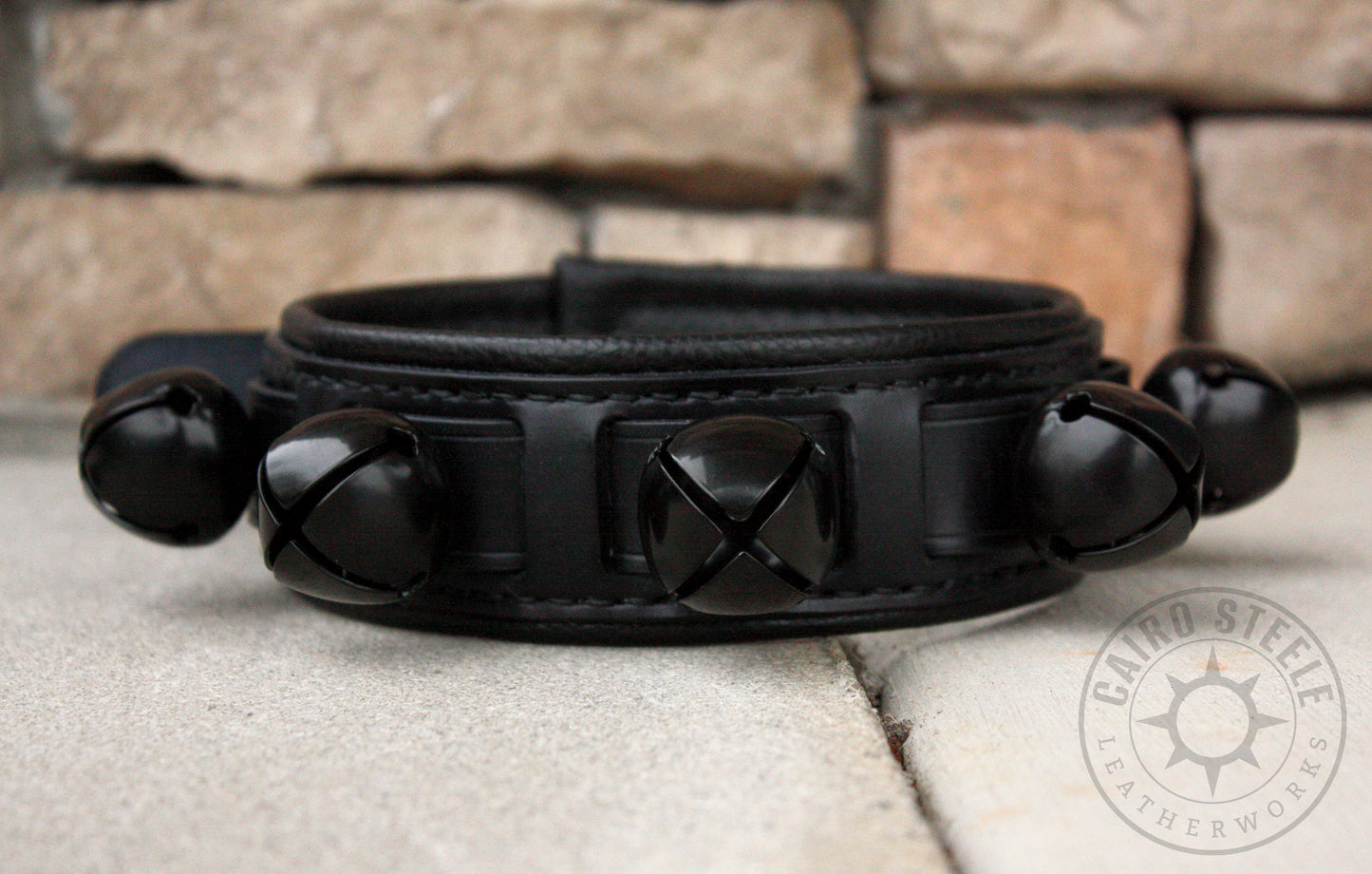 Solid Black Sleigh Bell Collar [2025]