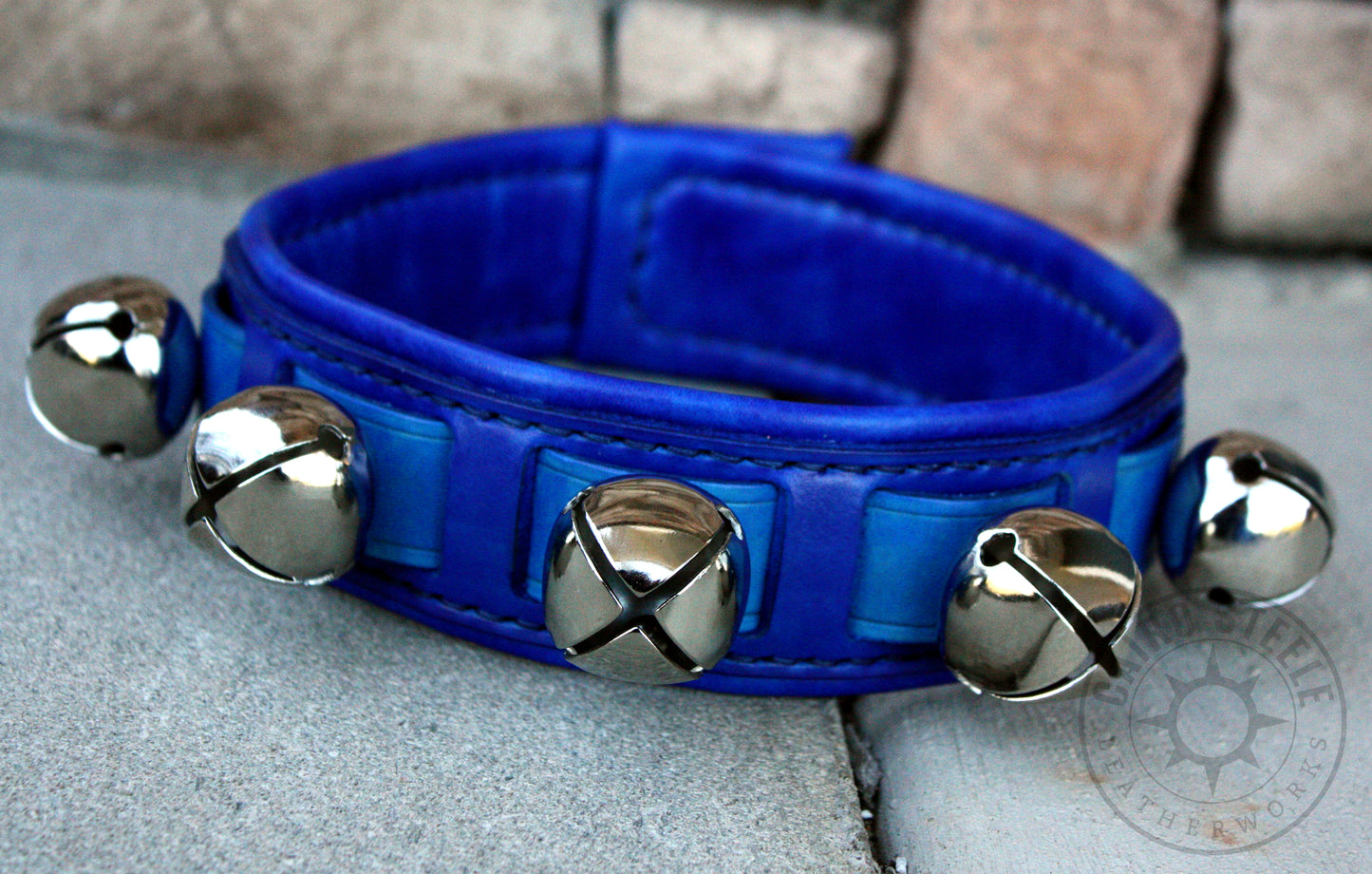 Blue & Silver Sleigh Bell Collar [2025]