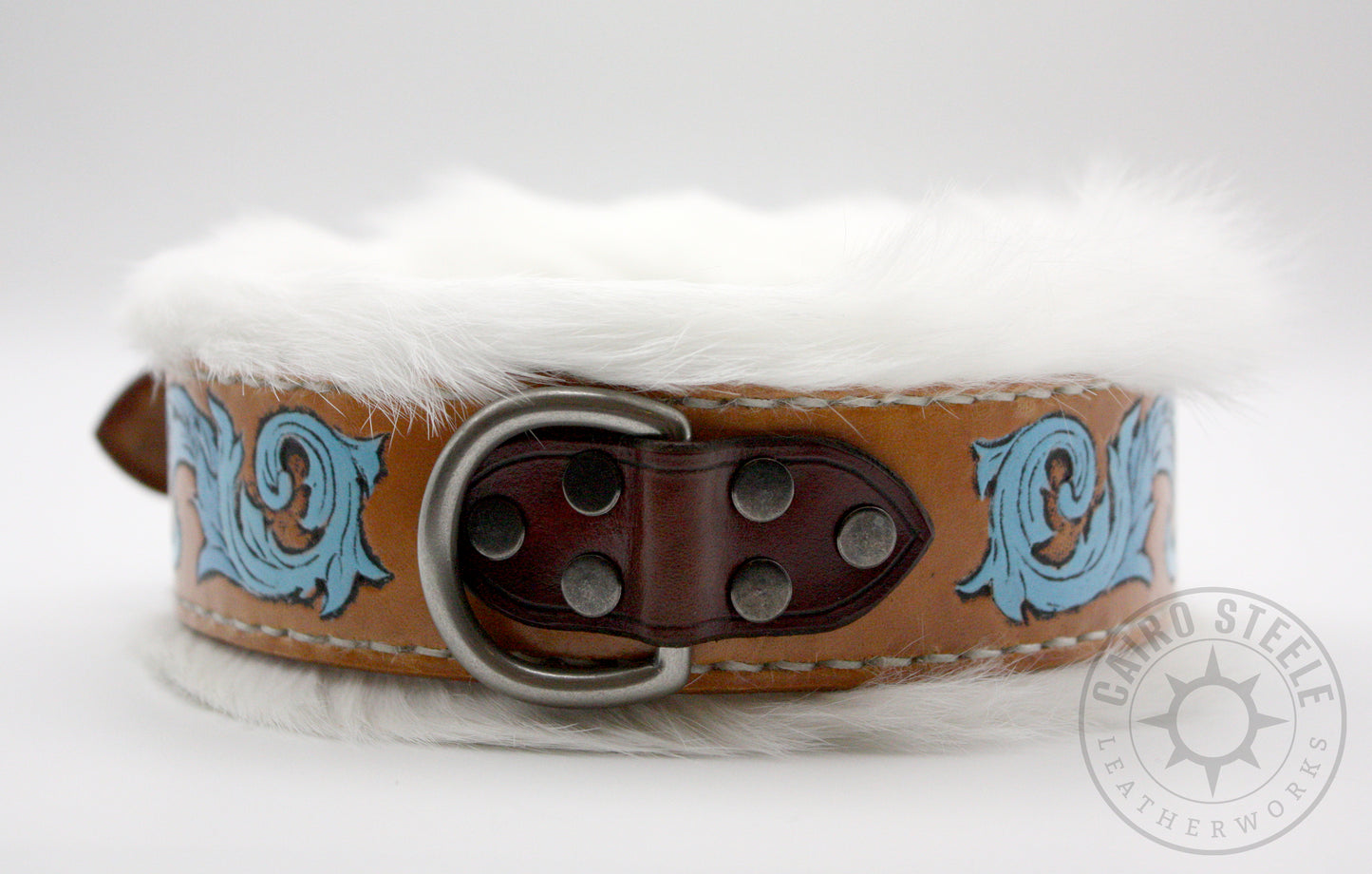 Fur-Lined Scrollwork Collar [2026]