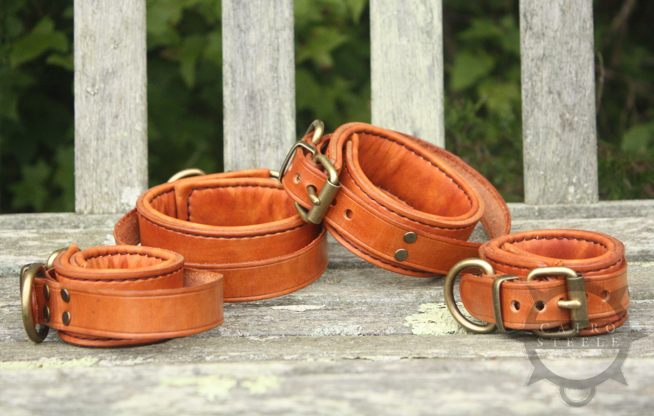 Tan Collar & Cuffs Set [2024]