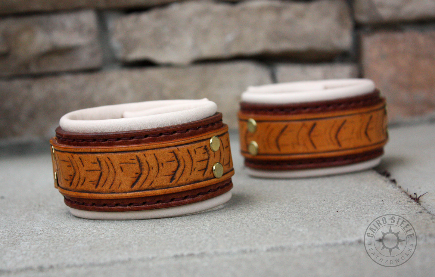 Ram's Horn Collar & Cuff Set [2025]