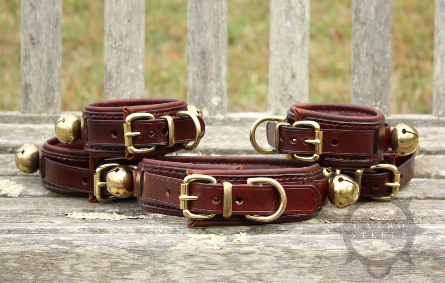 Sleighbell Collar & Cuff Set [2024]