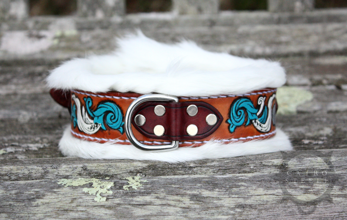 Scrollwork Fur-Lined Collar [2025]