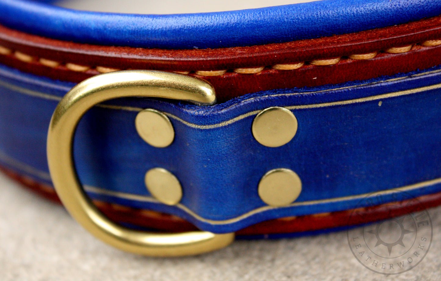 "ULRIK" Honey Bee Collar [2025]